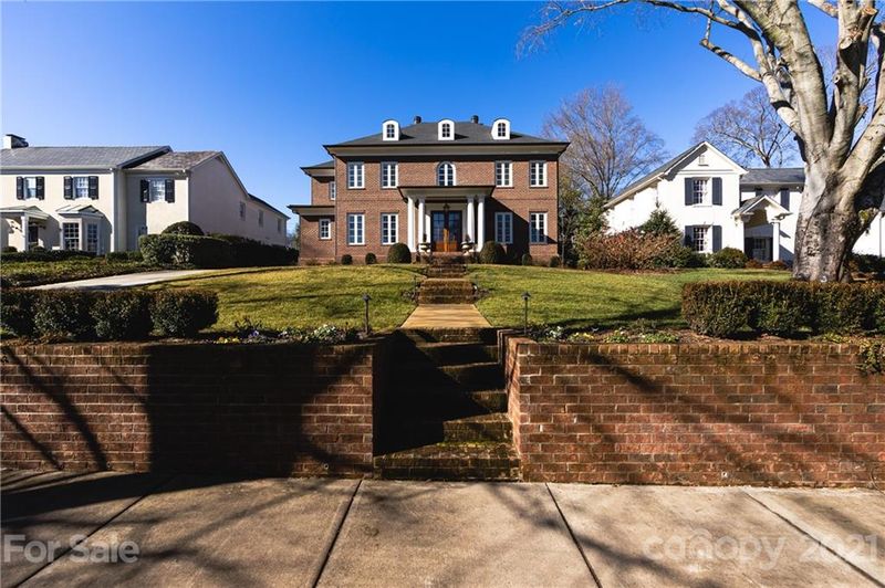 1428 Scotland Ave, Charlotte, NC 28207