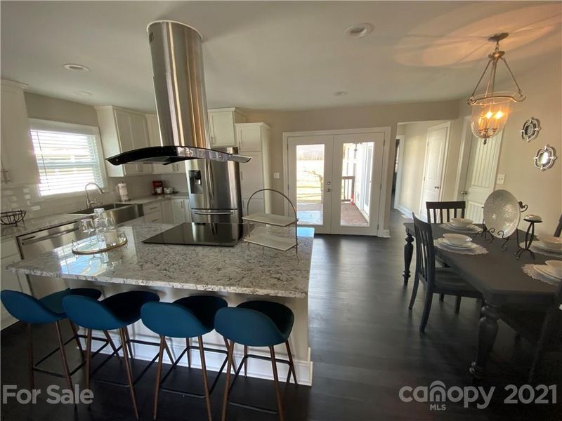1945 Windham Pl, Charlotte, NC 28205