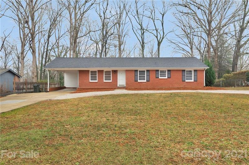 210 Cottage Pl, York, SC 29745
