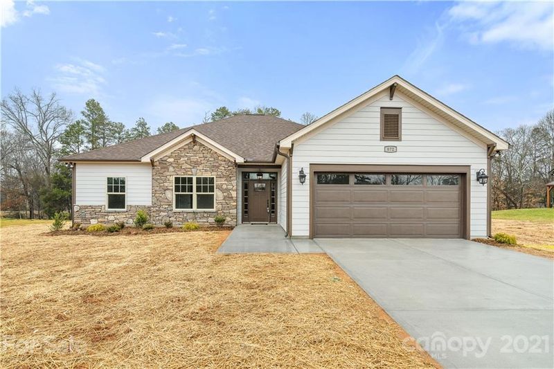 872 Old Willis School Rd, Dallas, NC 28034