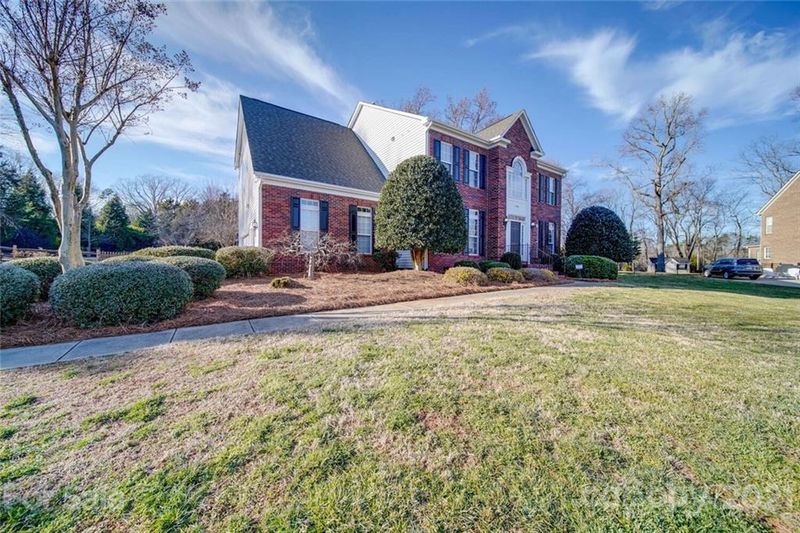 11902 Canter Dr, Mint Hill, NC 28227