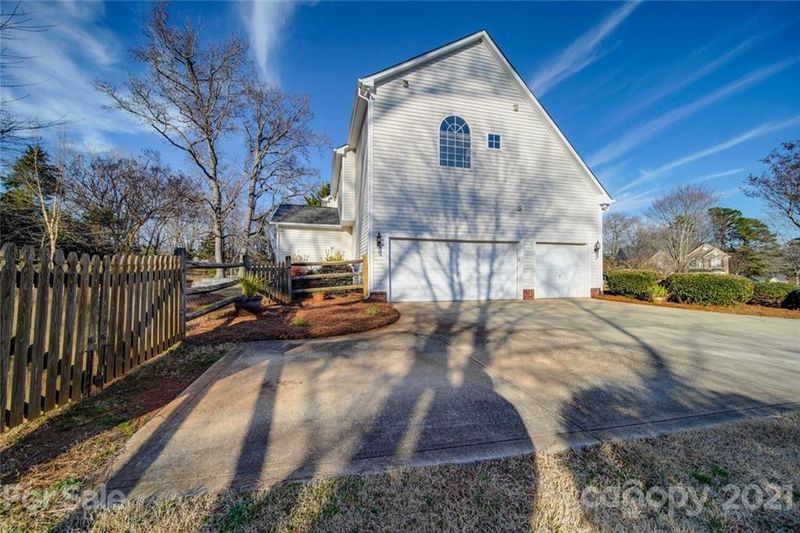 11902 Canter Dr, Mint Hill, NC 28227