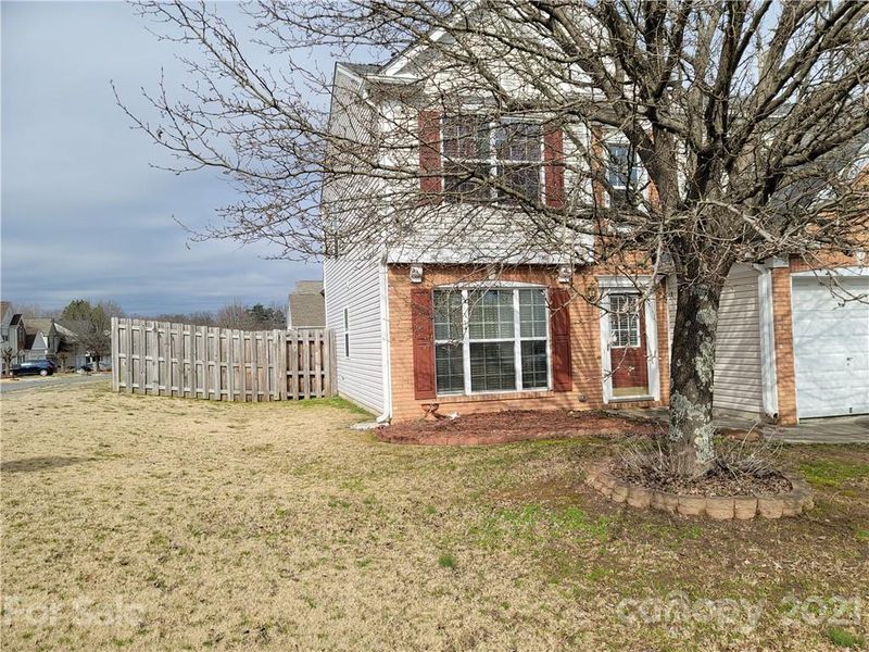 2707 Greylock Ct, Charlotte, NC 28213