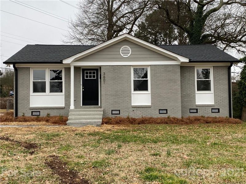 3601 Barringer Dr, Charlotte, NC 28217