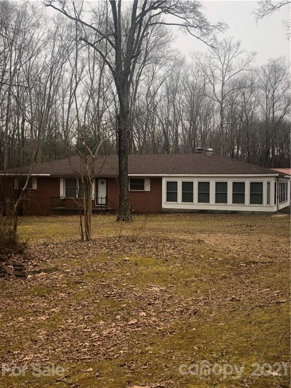 2102 Independence Sq, Kannapolis, NC 28081