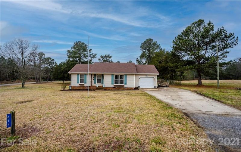 614 Starcliff Cir, Lancaster, SC 29720