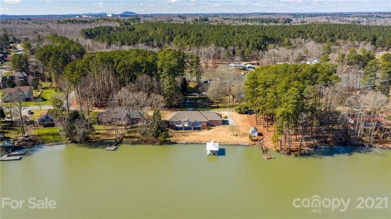 2924 Nance Cove Rd, Charlotte, NC 28214