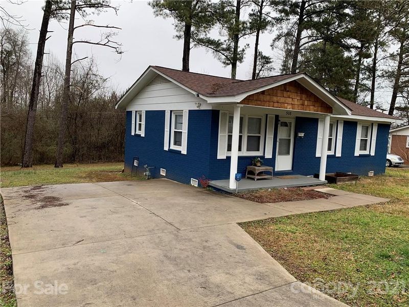 308 Amber Ct SW, Concord, NC 28025