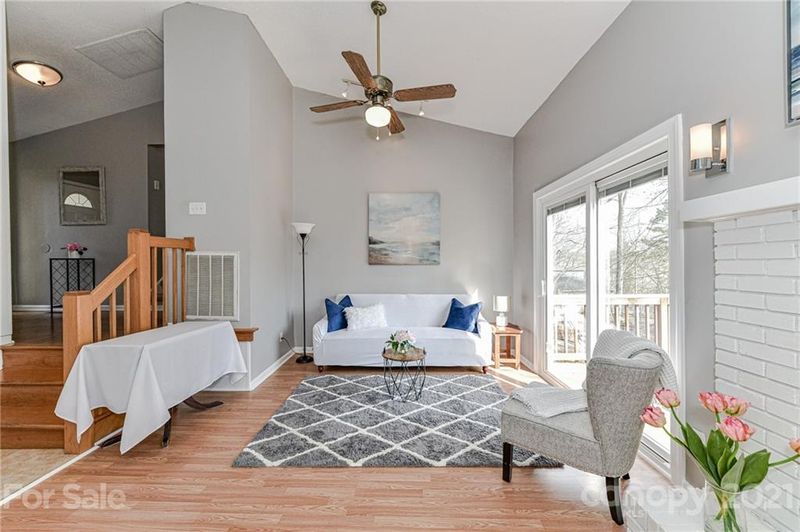 2023 Marquesas Ave, Tega Cay, SC 29708