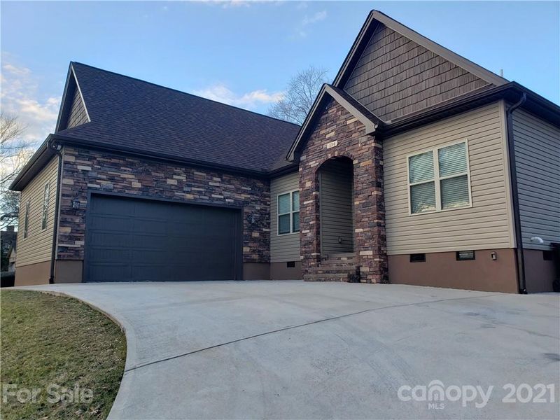 134 15th Ave NW, Hickory, NC 28601