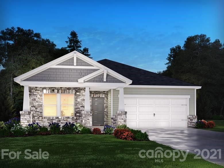11819 Red Leaf Dr, Charlotte, NC 28215