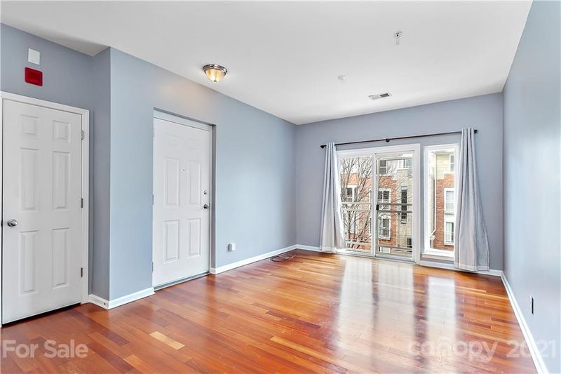 533 Donatello Ave, Charlotte, NC 28205