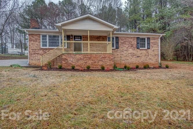 221 Arc St, Bessemer City, NC 28120