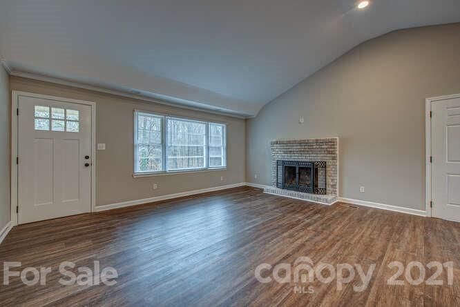 221 Arc St, Bessemer City, NC 28120