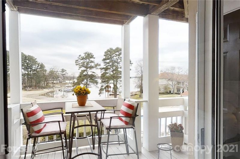 17915 Kings Point Dr #E, Cornelius, NC 28031