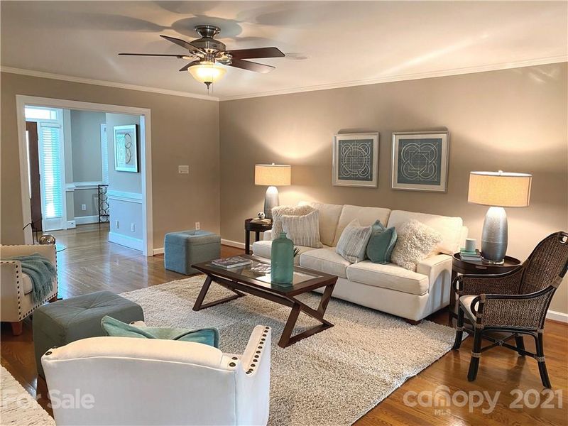 4300 Asherton Dr, Charlotte, NC 28226