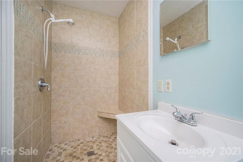207 Dianne St, Wingate, NC 28174