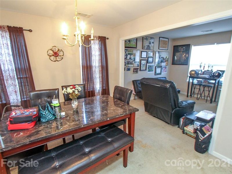 5805 Twin Brook Dr, Charlotte, NC 28269