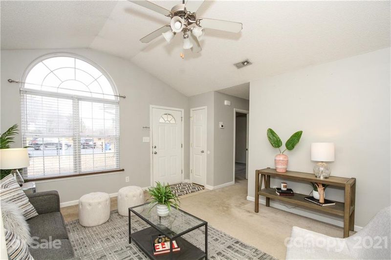 142 Garden St, Troutman, NC 28166