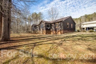 138 Kiser St, Bessemer City, NC 28016