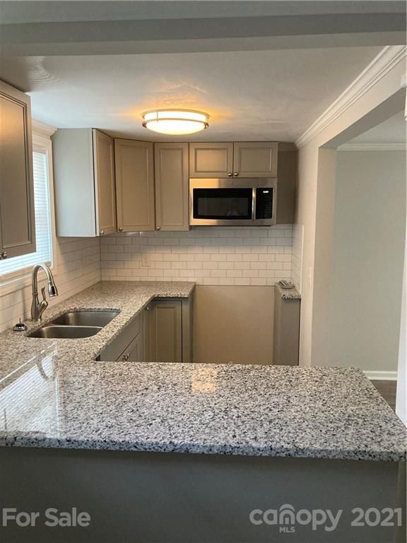 619 Smith St, Kannapolis, NC 28083