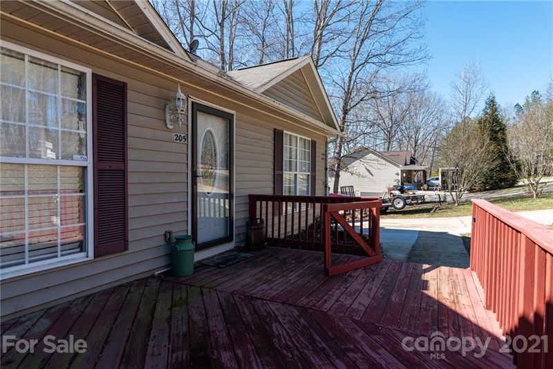 205 Olde Coach Ln, Crouse, NC 28033