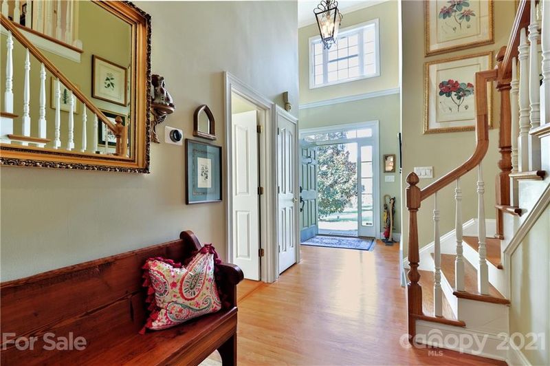 10605 Andiron Dr, Matthews, NC 28105