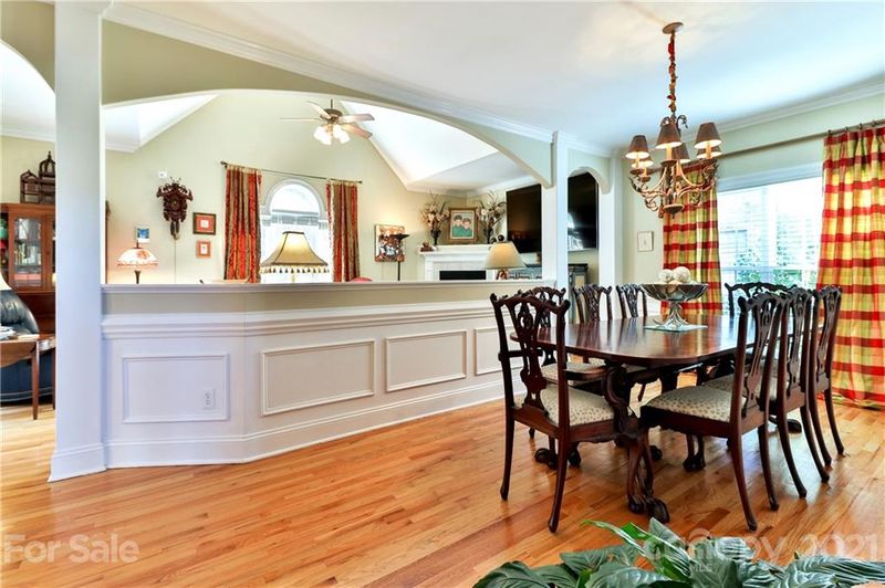 10605 Andiron Dr, Matthews, NC 28105