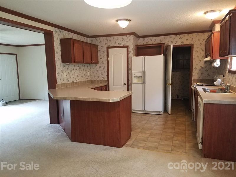 7815 Longbriar Dr, Kannapolis, NC 28081