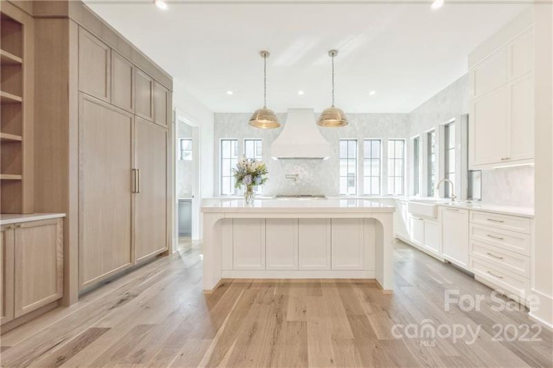 6210 Louis Patrick Ln, Charlotte, NC 28211