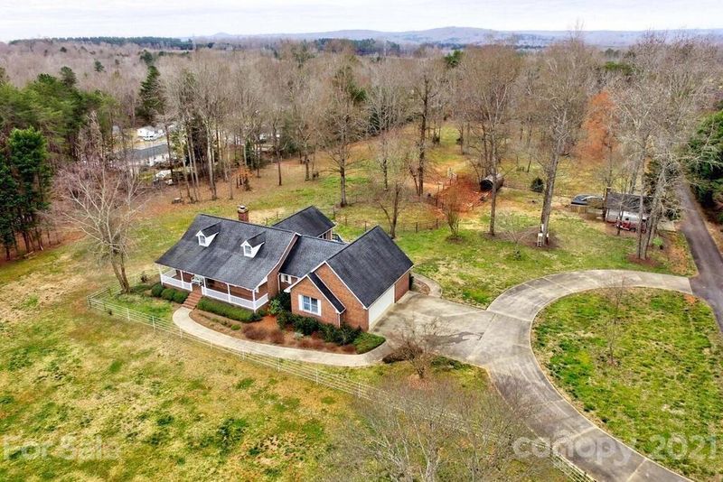 6140 Old Plank Rd, Iron Station, NC 28080