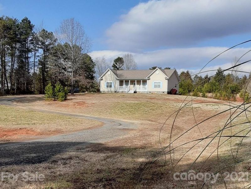 4015 Rowland Dr, Gastonia, NC 28052