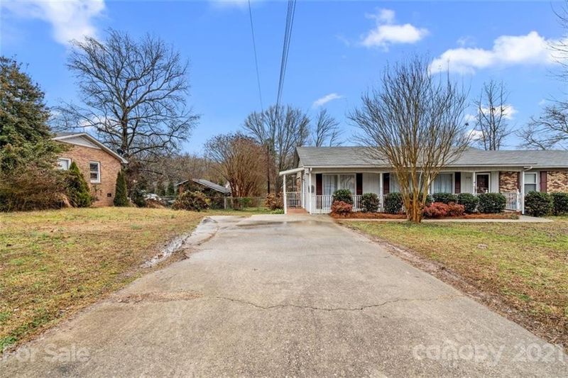 415 Stokes Ave, Clover, SC 29710