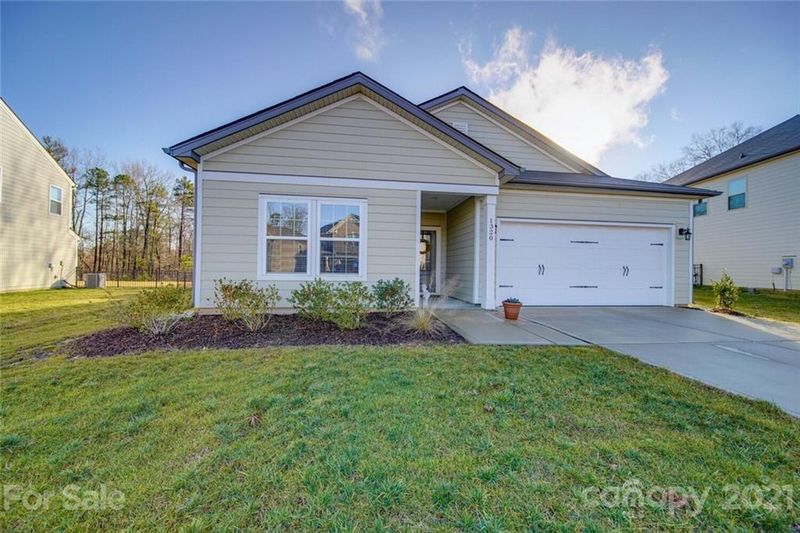 1320 Privett Park Pl, Matthews, NC 28104