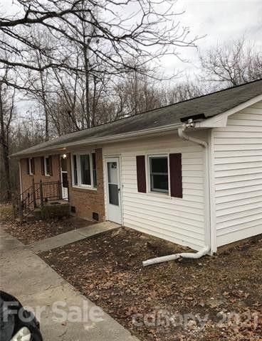 1805 Emma Cir, Lancaster, SC 29720