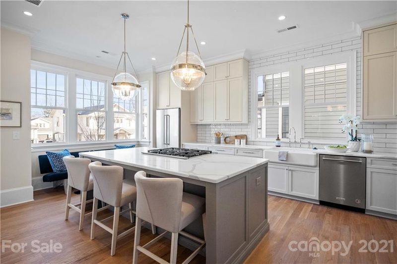 2500 Marshall Pl, Charlotte, NC 28203