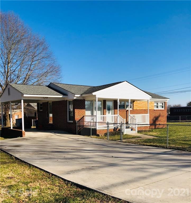 500 N Miller Ave, Statesville, NC 28677