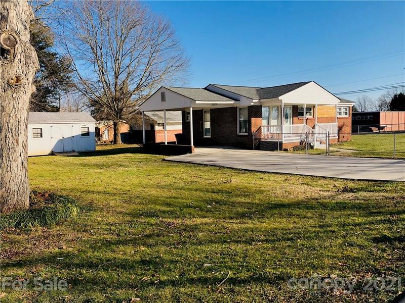 500 N Miller Ave, Statesville, NC 28677