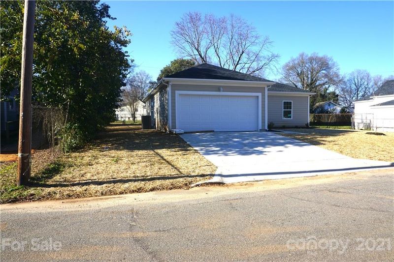206 Lander St, Charlotte, NC 28208