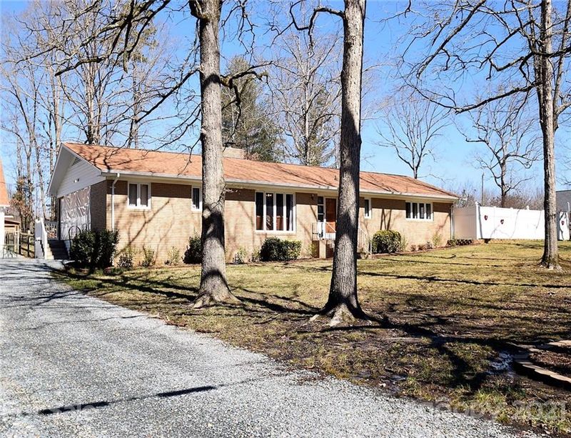 918 White Oaks Cir, Monroe, NC 28112