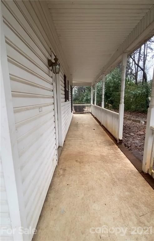 7217 Neal Rd, Charlotte, NC 28262