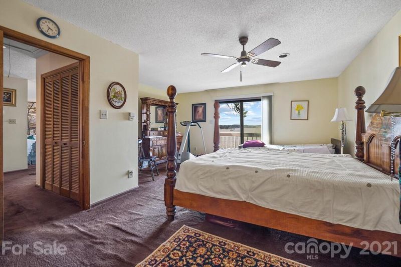4020 Windward Dr, Tega Cay, SC 29708