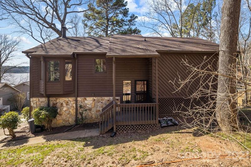 4020 Windward Dr, Tega Cay, SC 29708