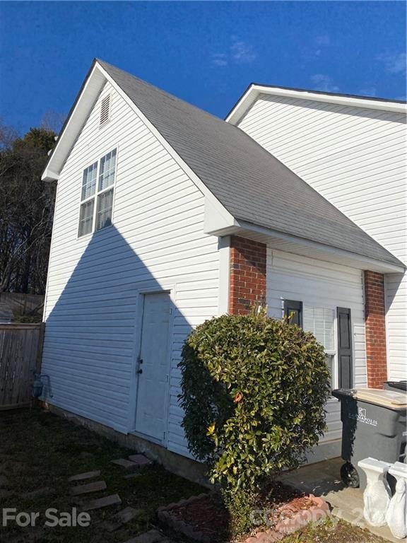 218 Carrie Ct, Concord, NC 28027