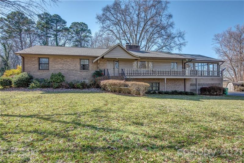 165 Summerlea Dr, Charlotte, NC 28214
