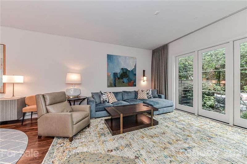 1142 Queens Rd, Charlotte, NC 28207