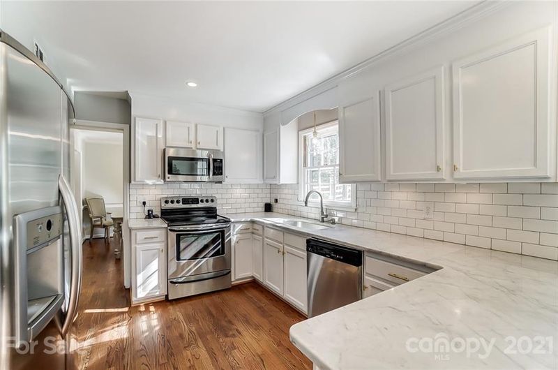2734 Creekbed Ln, Charlotte, NC 28210