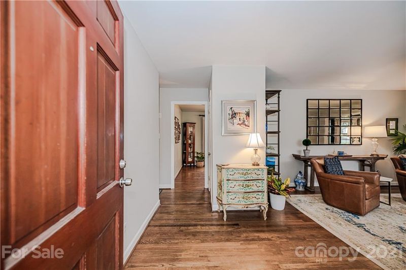 1314 Ashbrook Pl, Charlotte, NC 28209