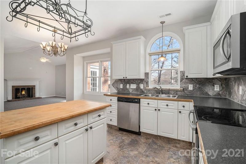 4163 Bristol Pl NW, Concord, NC 28027