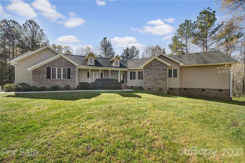 2062 Sunswept Ln, York, SC 29745